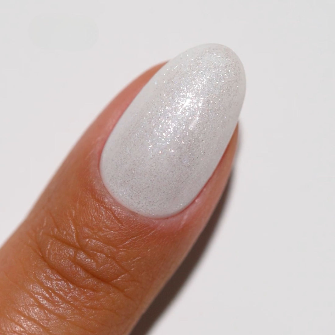 DND DIVA Duo Gel Matching Color 001 Icy Glitz