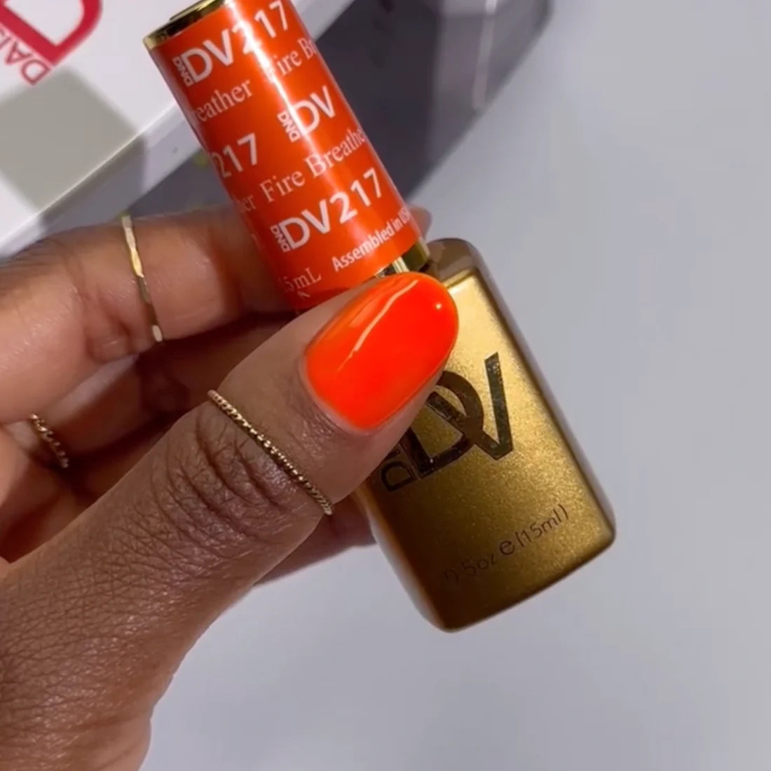 DND DIVA Duo Gel Matching Color 217 Fire Breather