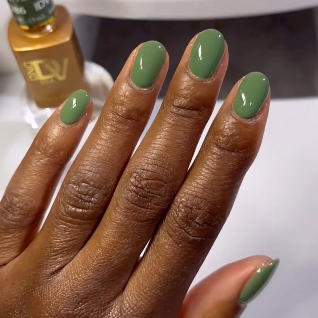 DND DIVA Duo Gel Matching Color 286 First Place