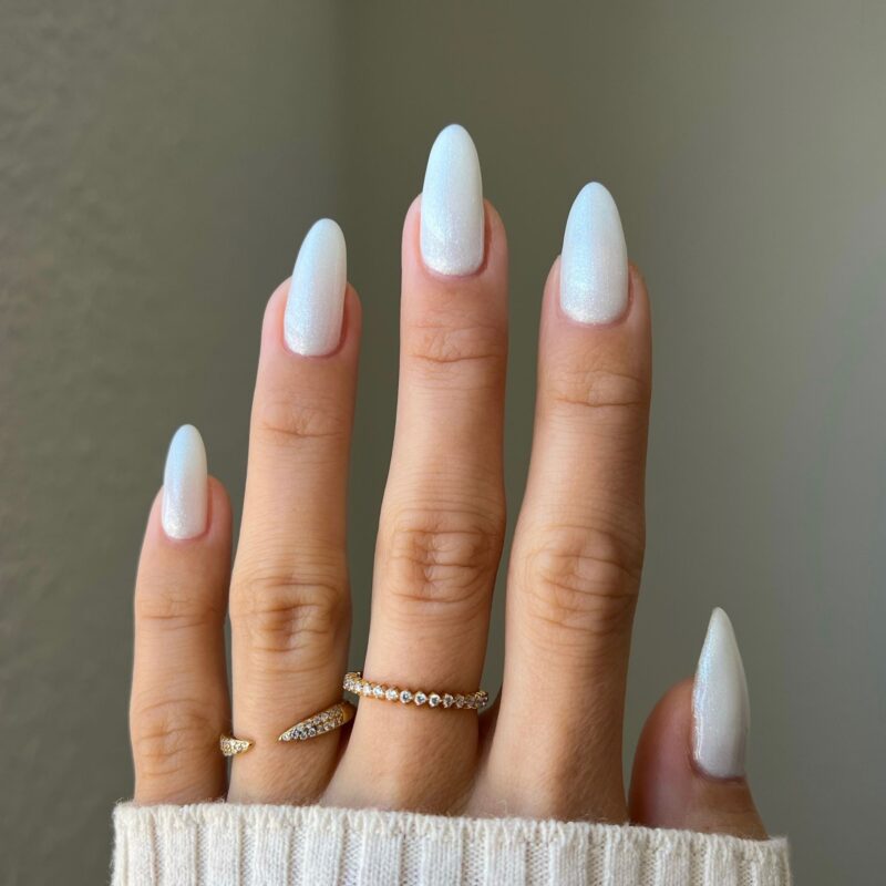 DND DIVA Duo Gel Matching Color 001 Icy Glitz