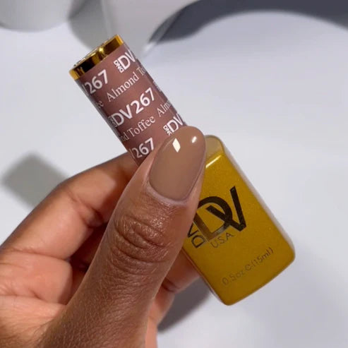 DND DIVA Duo Gel Matching Color 267 Almond Toffee