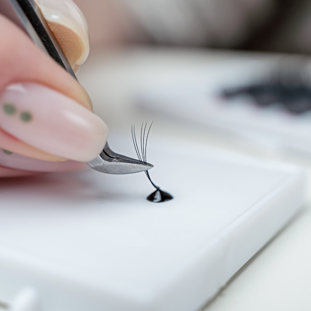 Little Lash Professional Eyelash Extension Glue Adhesive