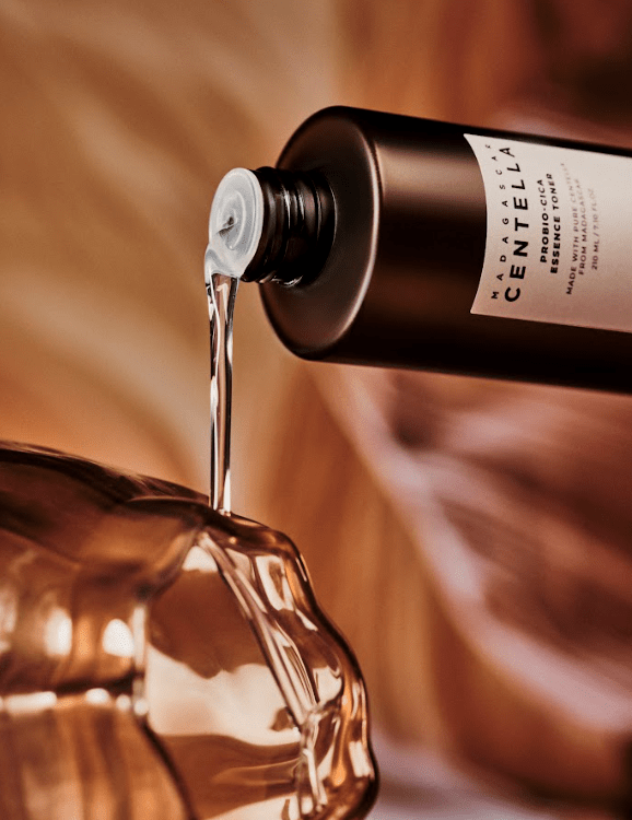 SKIN1004 Madagascar Centella Probio-Cica Essence Toner 210mL