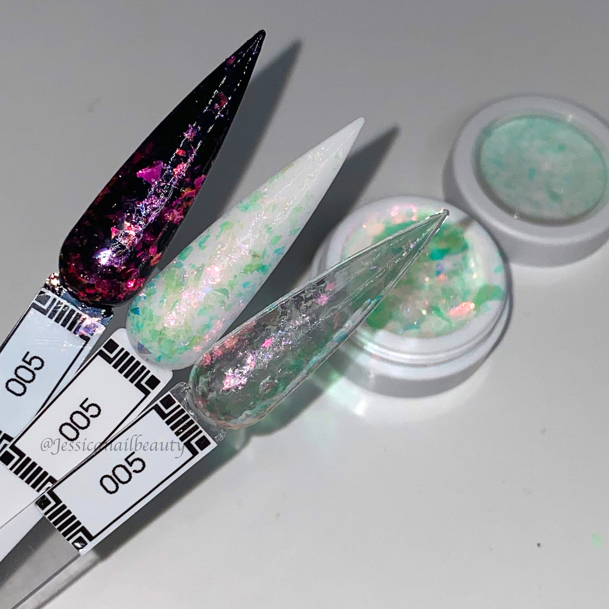 JNBS Nail Flakes Iridescent (6 styles)