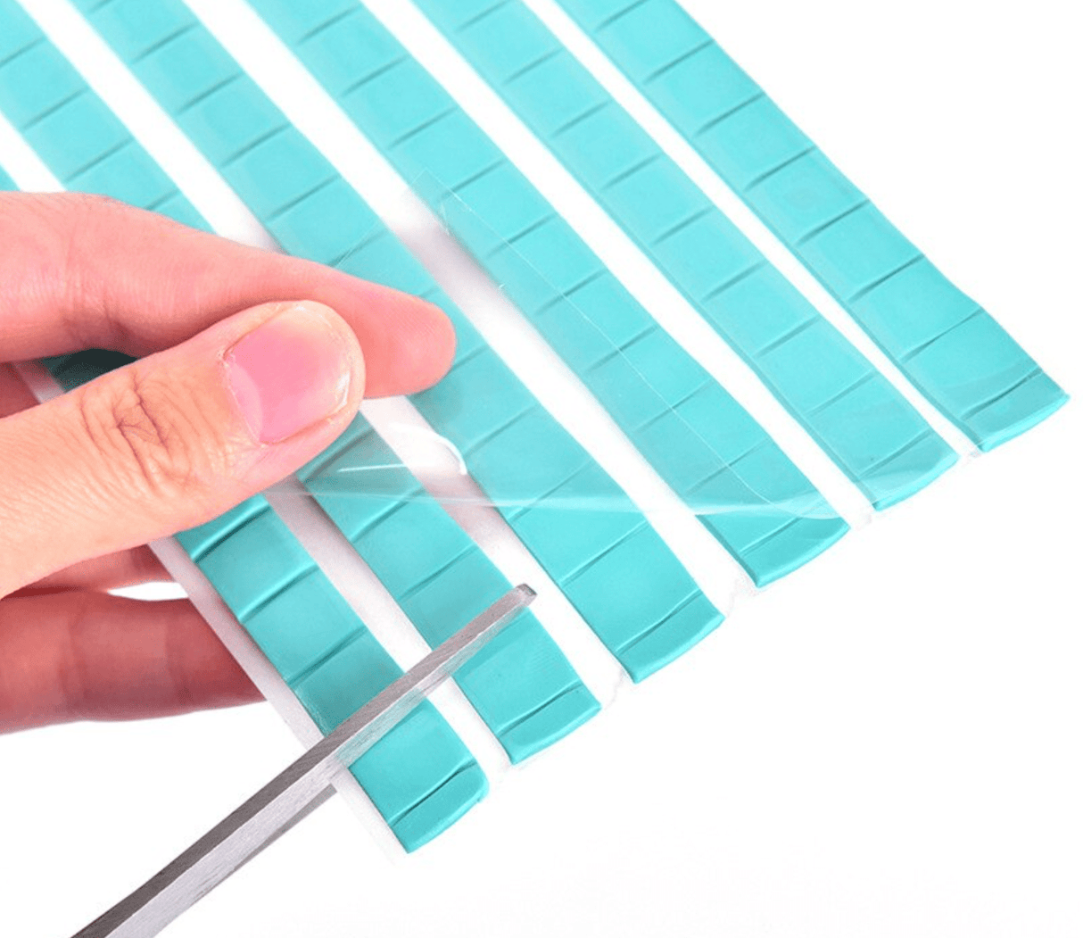 GREEN CLAY Tack It Reusable Rubber Clay for Press On Holder Stand