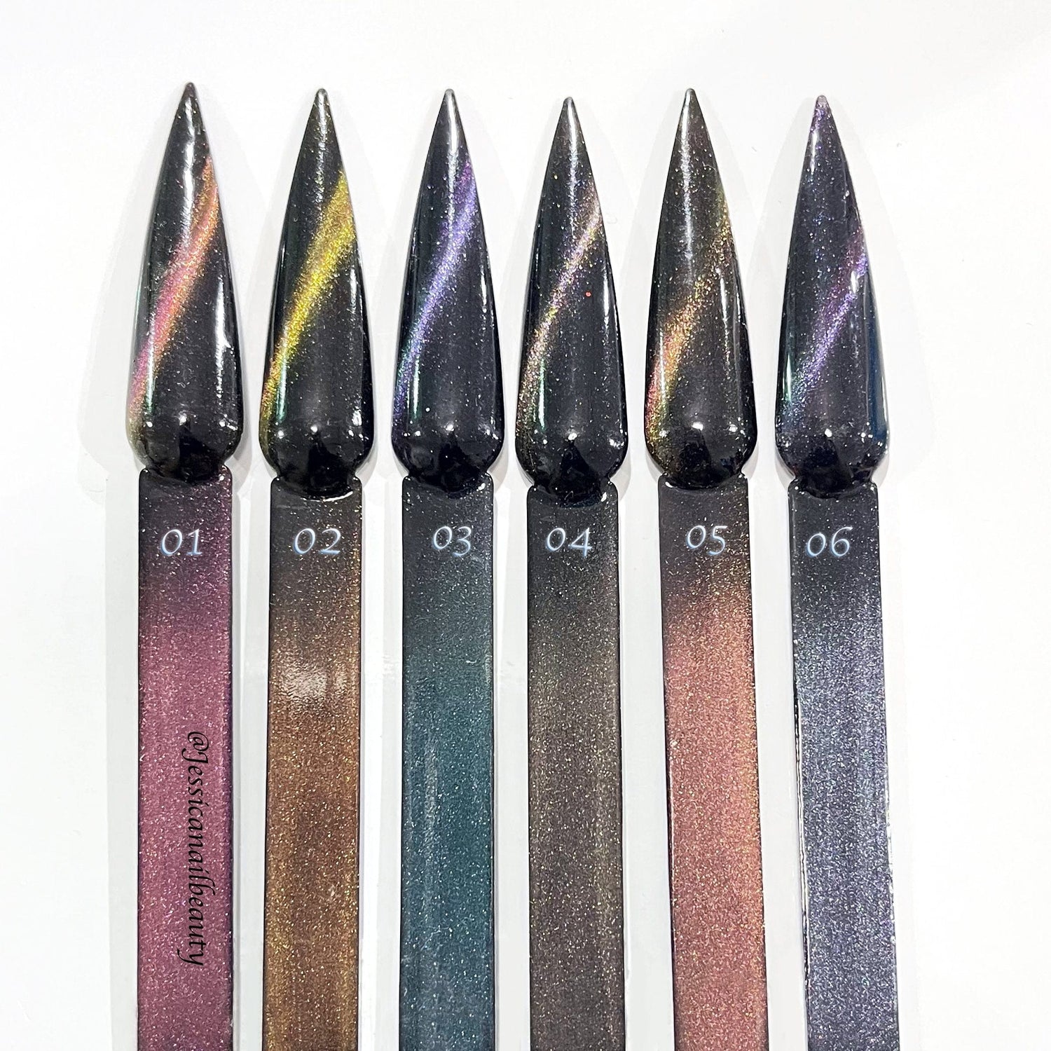 Bossy Gel - Cat Eye Gel Polish (15 ml) #02 - Jessica Nail & Beauty Supply - Canada Nail Beauty Supply - Cat Eye Gel