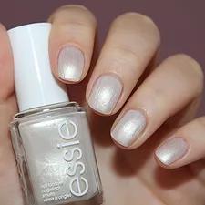 Essie Nail Lacquer | 1513 all daisy long