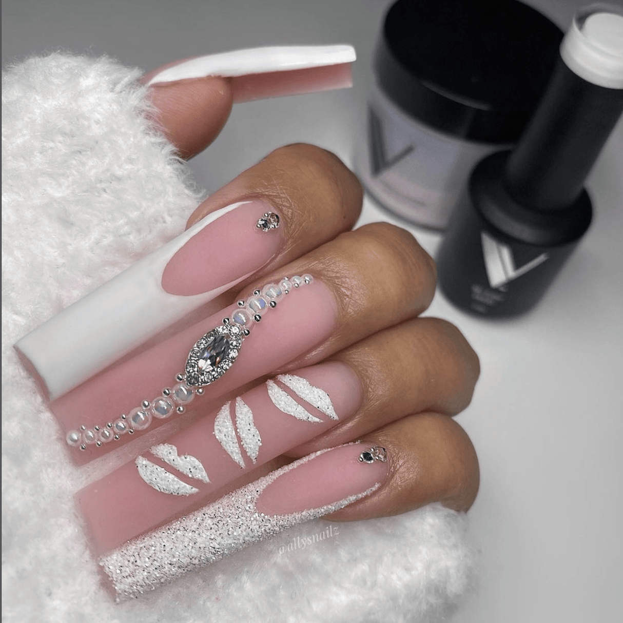 Valentino prettiest pink acrylic Clearance